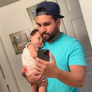 Meet your Posher, Moises